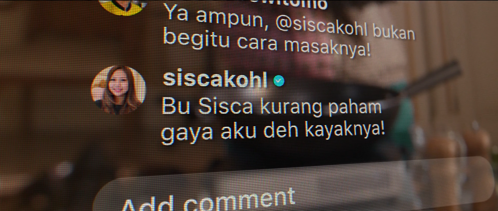 Duo Sisca bait phase social content